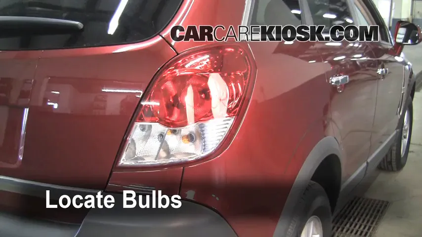 2008 Saturn Vue XE 2.4L 4 Cyl. Luces Luz trasera (reemplazar foco)